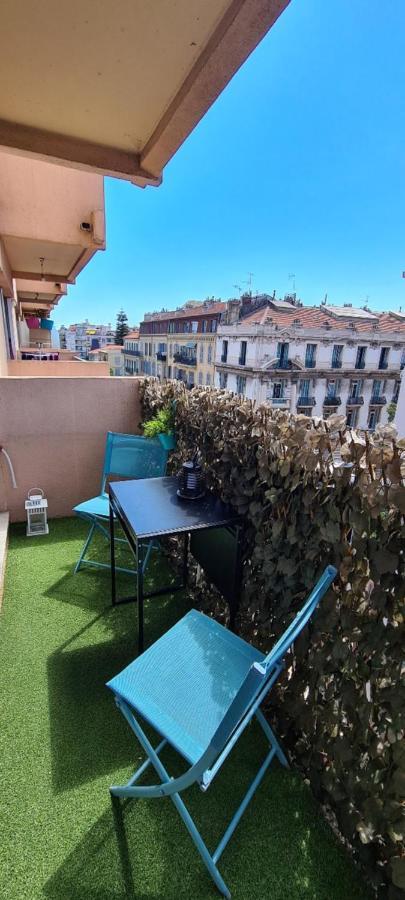 Centre De Nice - Musiciens - Marechal - Balcon 500M Promenade Des Anglais Exterior foto